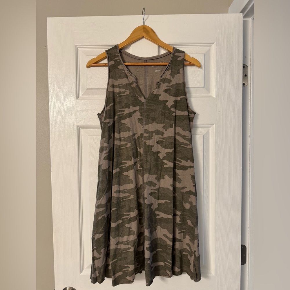 Universal Thread Sleeveless Raw Hem Camo Mini Dress Size Medium